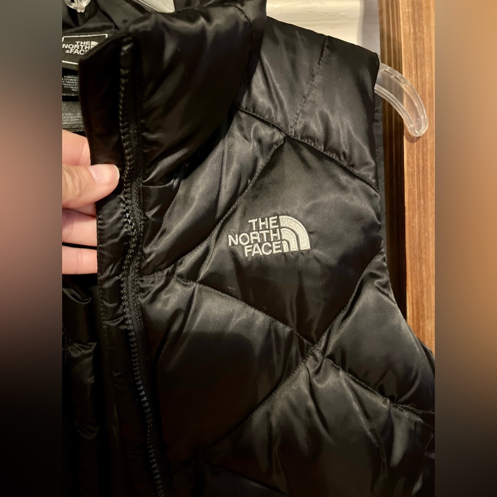 Northface Black Vest style AZPM like new ! - Picture 2 of 7